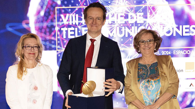 Agustín Muñoz-Grandes, responsable de Accenture Security, recibe el Premio de Ciberseguridad de AEIT-Madrid