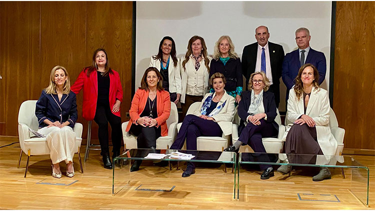 Nuestra presidenta, Inmaculada Sánchez Ramos, participa en la “Cumbre de Consejeras: hacia el 40%” organizada por AMEP