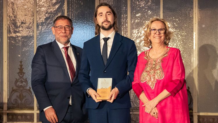 Mateo Cámara, doctor en Inteligencia Artificial por la UPM y especialista en deep learning aplicado al procesamiento de señal, premiado en la categoría Inteligencia Artificial en la X Noche de las Telecomunicaciones de Madrid