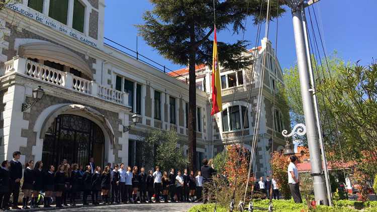 Voluntarios para el Colegio Huérfanos de la Armada el 16 de enero