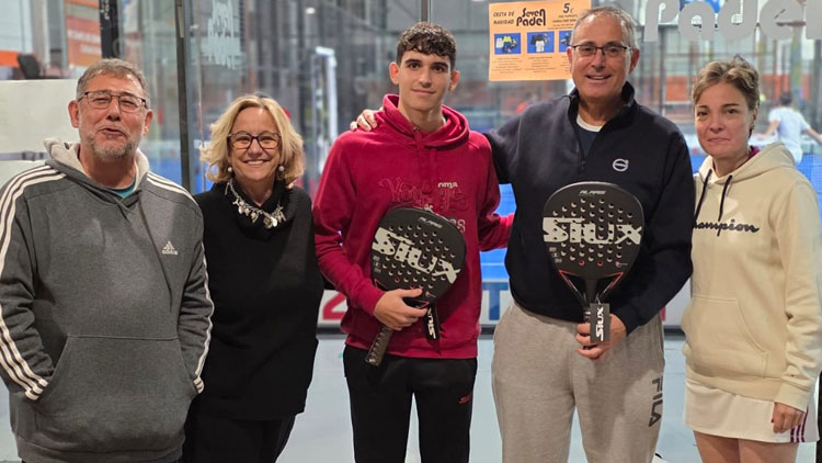 La Asociación Española de Ingenieros de Telecomunicación de Madrid celebró su Torneo de Pádel 2025: un éxito que combinó convivencia y networking profesional