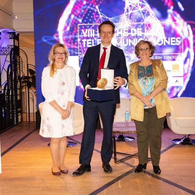 380 Premios It Abril 2024